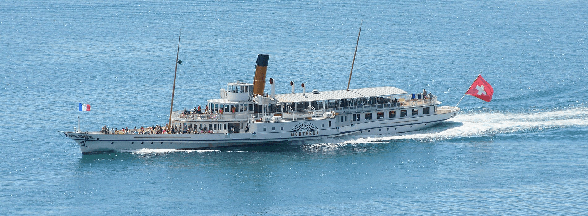 Bateau à vapeur Montreux sur le lac Léman